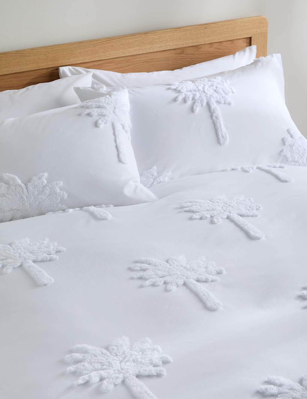 Pure Cotton Tufted Palm Bedding Set