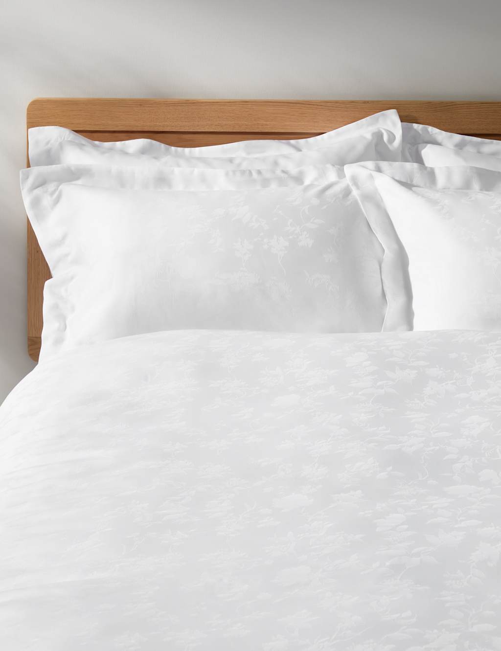 Pure Lyocell Floral Jacquard Bedding Set