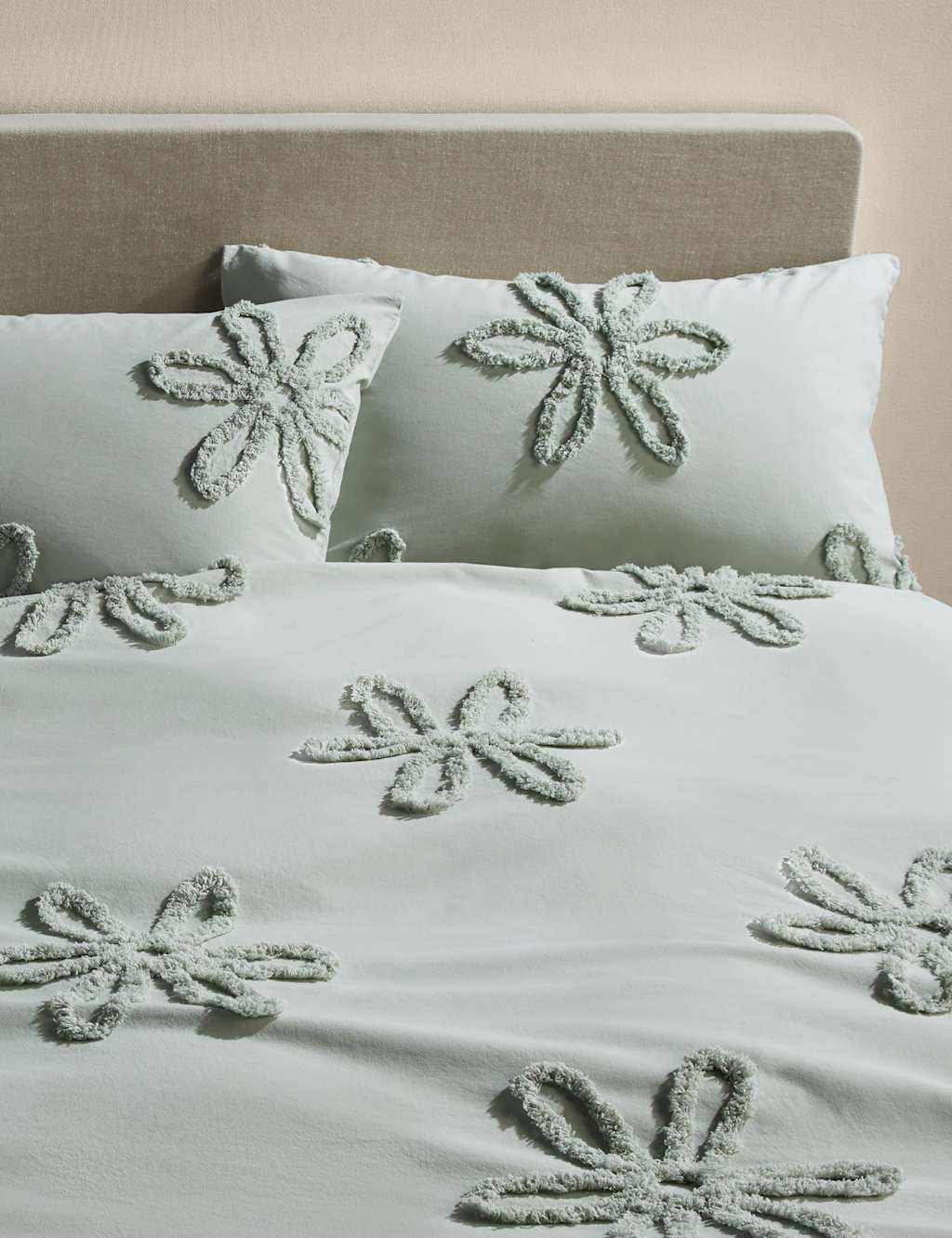M&S Pure Cotton Tufted Floral Bedding Set Green