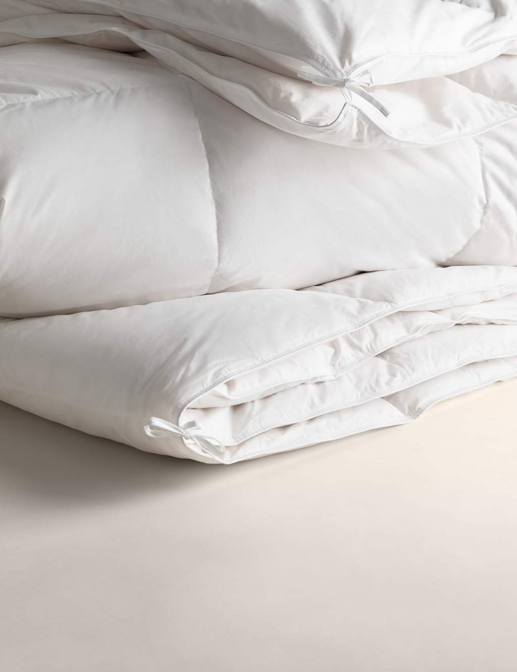 M&S Duck Feather & Down 18 Tog All Seasons 3-in-1 Duvet White