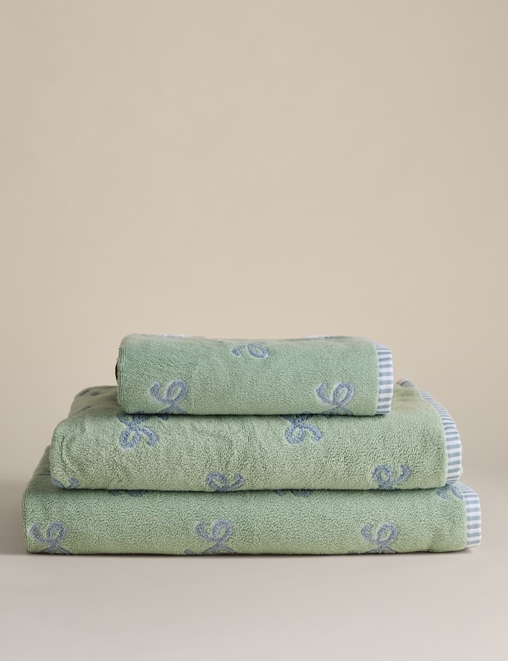 M&S Pure Cotton Bow Towel Soft Green
