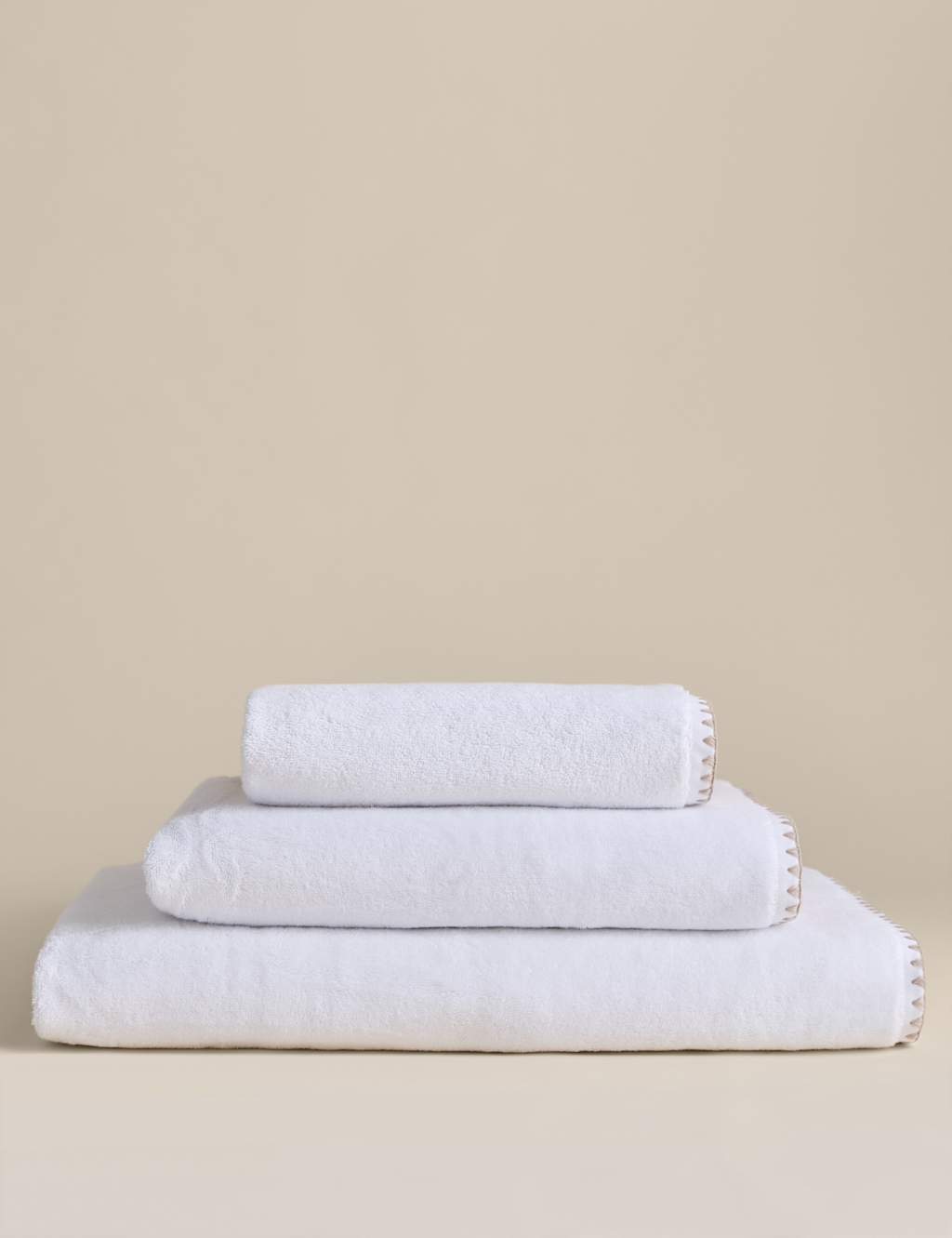 M&S Egyptian Cotton Blanket Stitch Towel - Bath Sheet - White