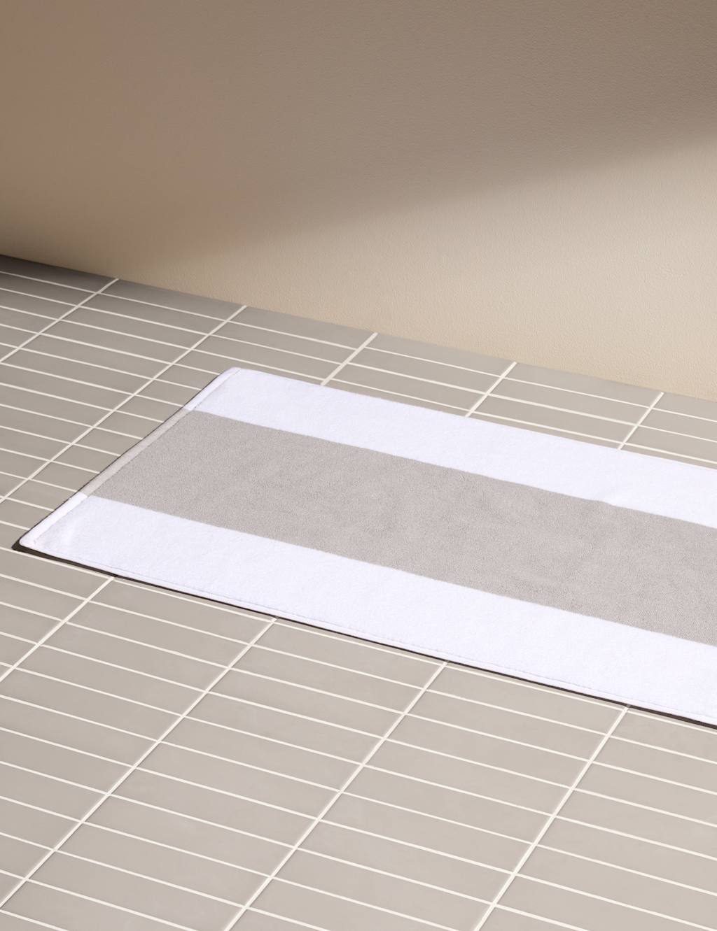 M&S X Kelly Hoppen Pure Cotton Central Band Bath Mat - Grey