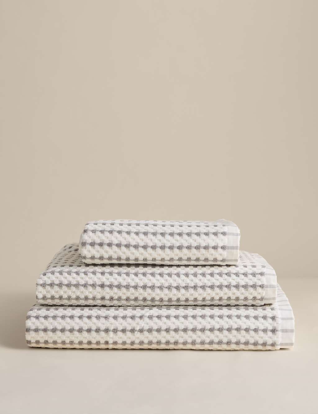 M&S Pure Cotton Spotty Striped Towel - Bath Sheet - Marble