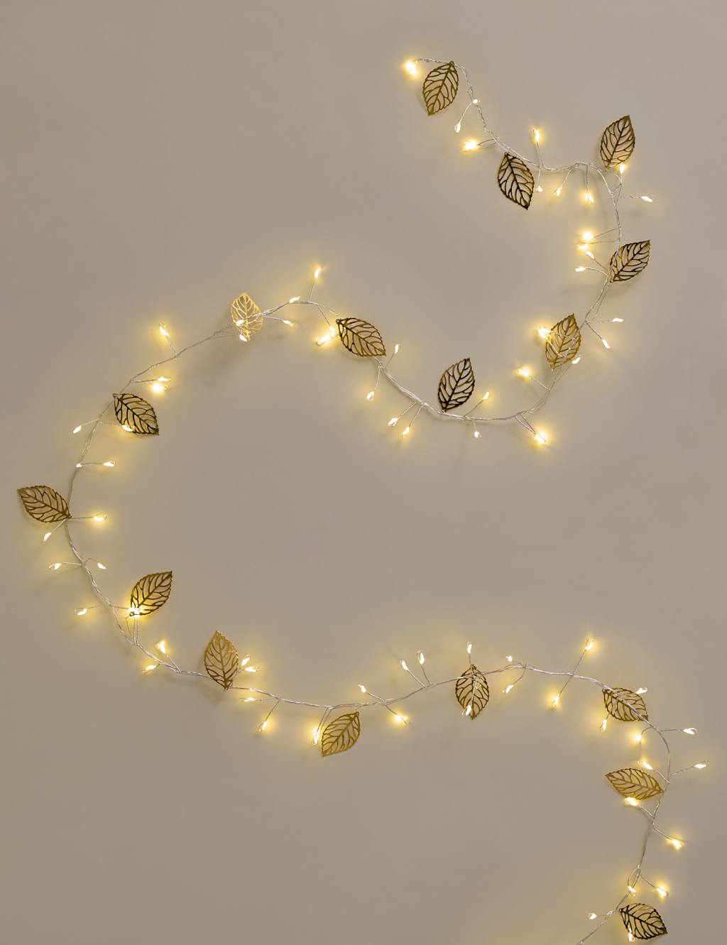 M&S Pre-Lit Gold Leaf Garland Gold