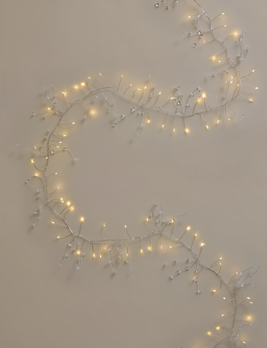 M&S Pre Lit Teardrop Wire Garland White