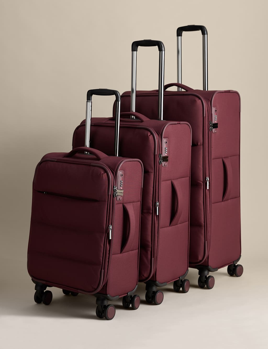 M&S Set of 3 Geneva 4 Wheel Soft Suitcases - Burgundy