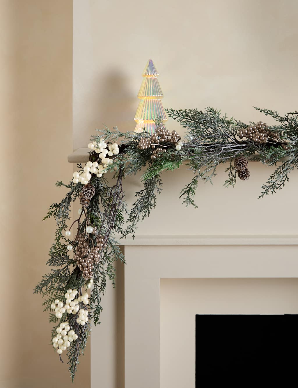 M&S 10ft Snowy Berry Garland Green Mix