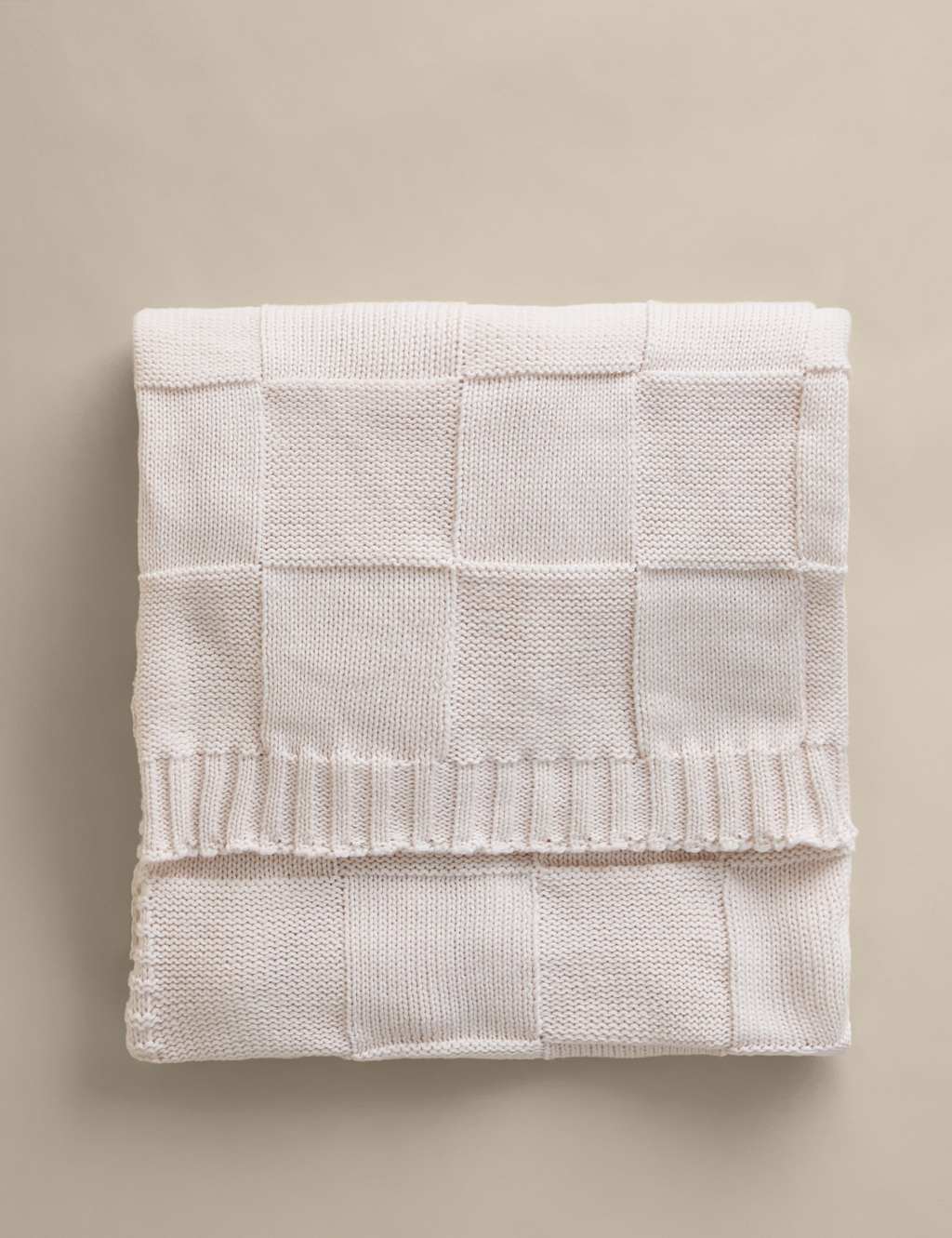 M&S Knitted Checkerboard Large Throw - Neutral
