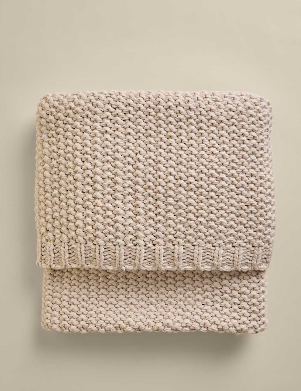 M&S Chunky Knit Throw - Neutral