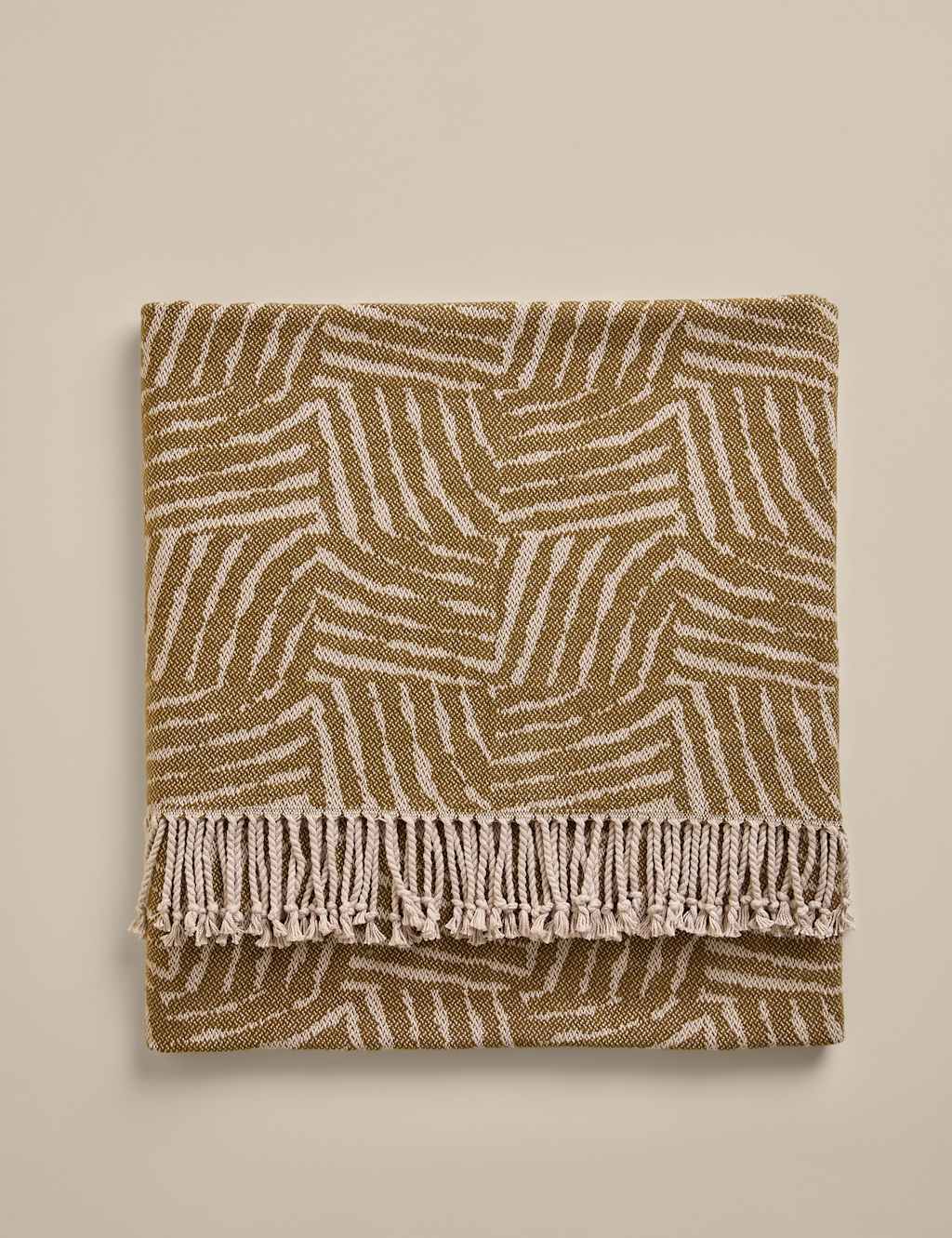 M&S Cotton Rich Geometric Throw - Moss