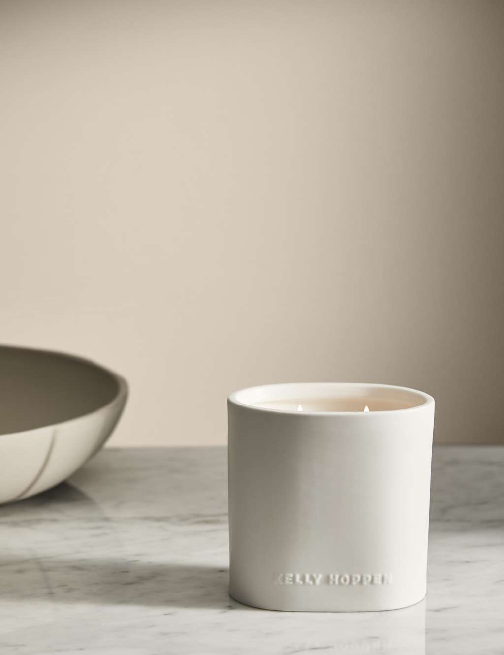 M&S X Kelly Hoppen No. 1 Fragrance Oval Ceramic Candle 800g White Mix