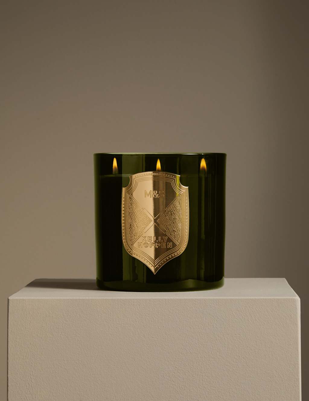 M&S X Kelly Hoppen No. 3 Badge 3 Wick Candle - White Mix