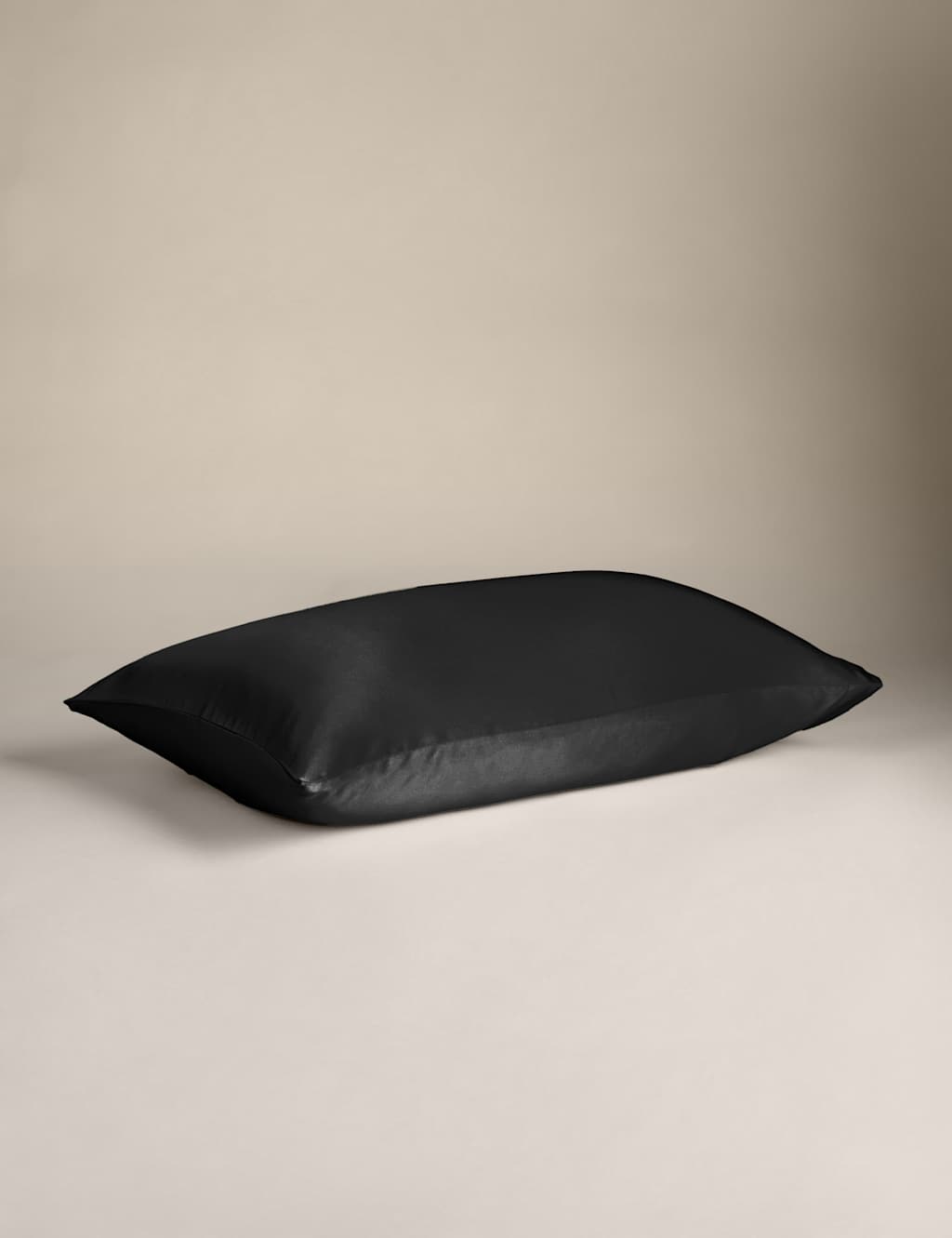 M&S Pure Mulberry Silk Pillowcase Black