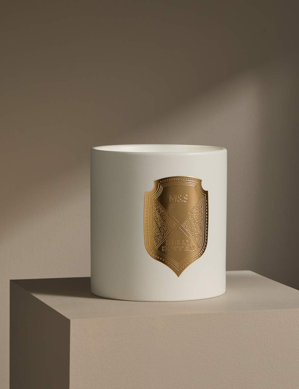 M&S X Kelly Hoppen No.1 Fragrance Decorative 3 Wick Candle - White Mix