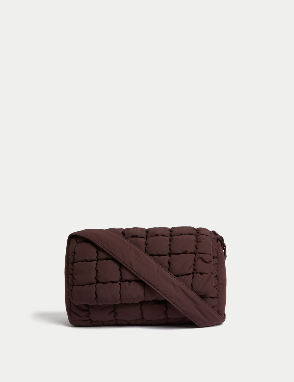 M and s ladies handbags shop