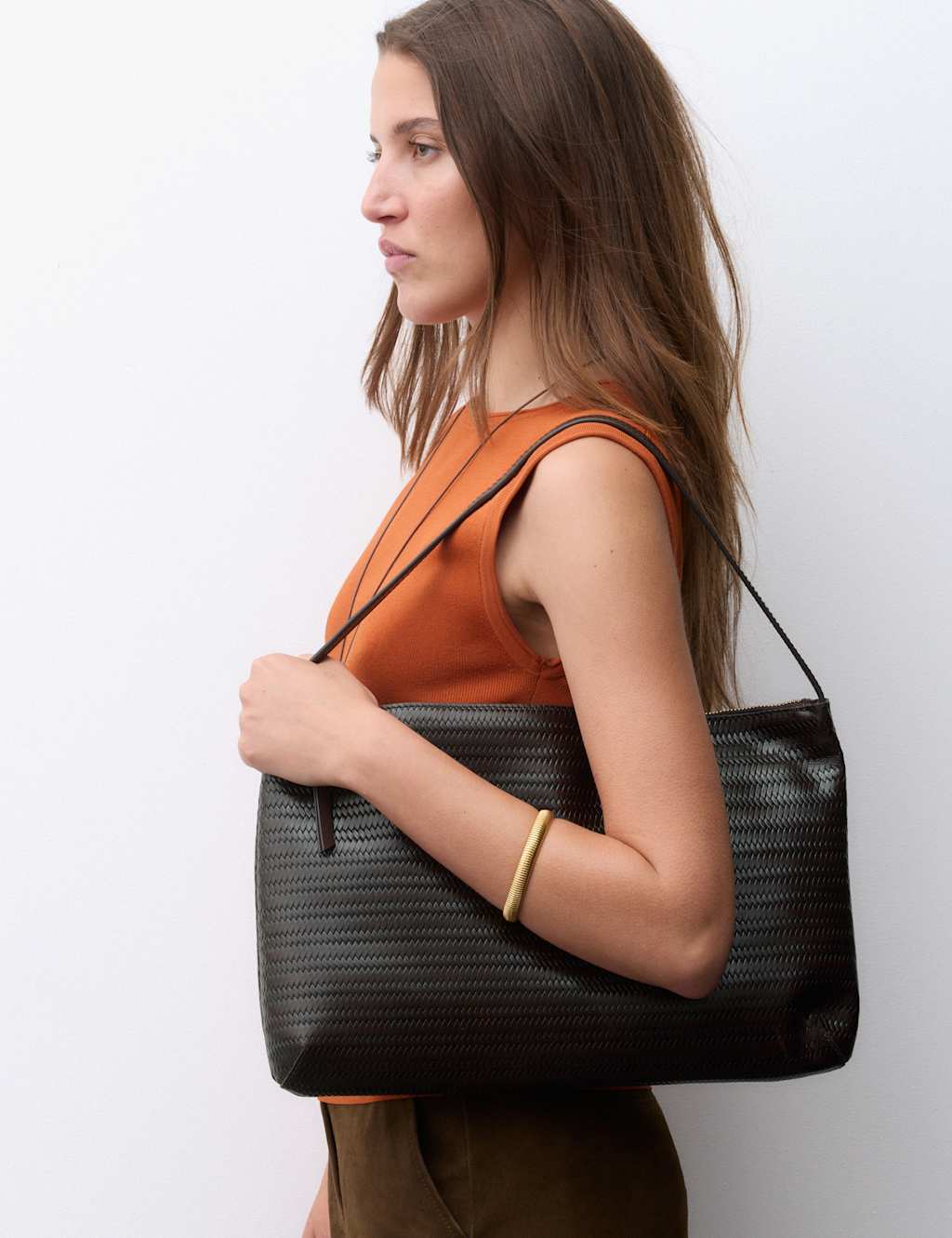 Autograph Women's Leather Embossed Zip Shoulder Bag - Dark Chocolate