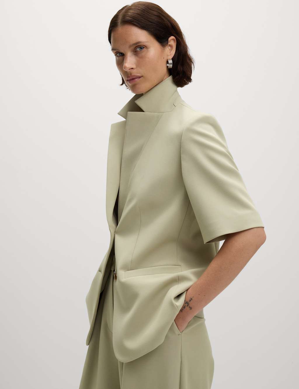Straight Short Sleeve Single Breasted Blazer