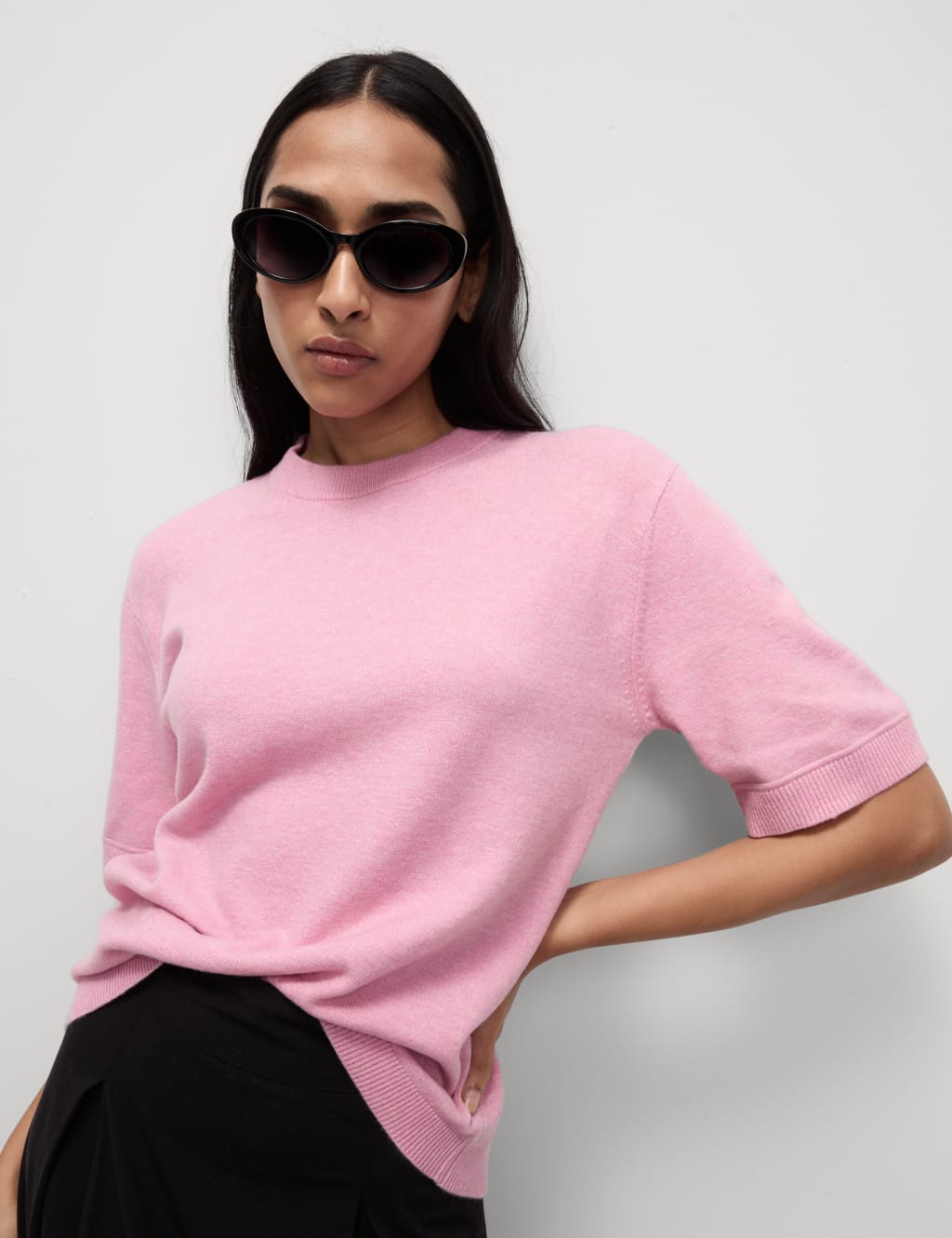 Air-Yarn Crew Neck Knitted Top