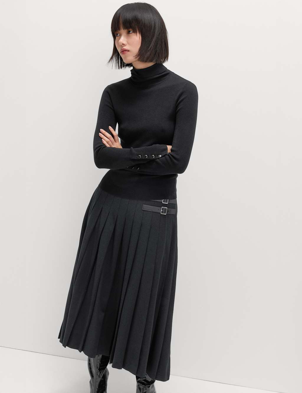 M&S Ribbed Roll Neck Button Detail Jumper Black