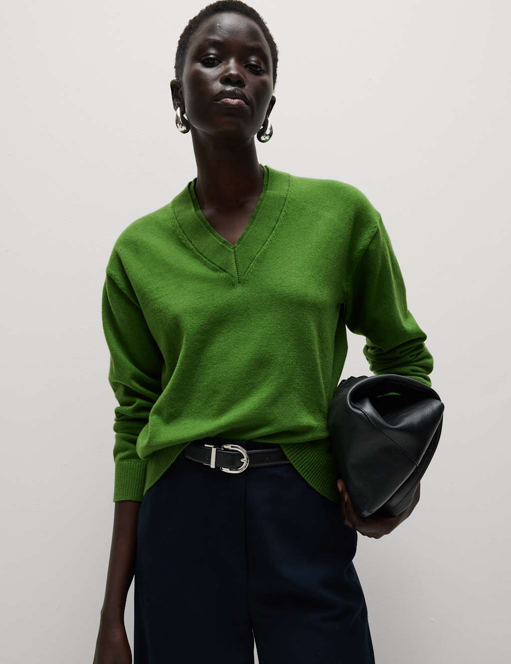 M&S Air-Yarn V-Neck Jumper Fern Green