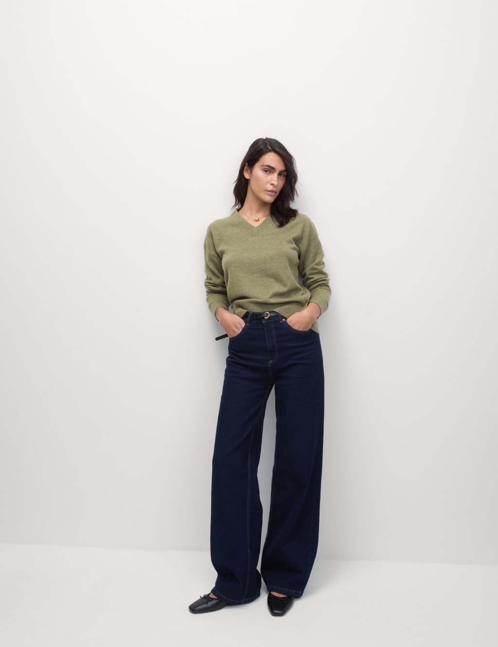V-Neck Jumper