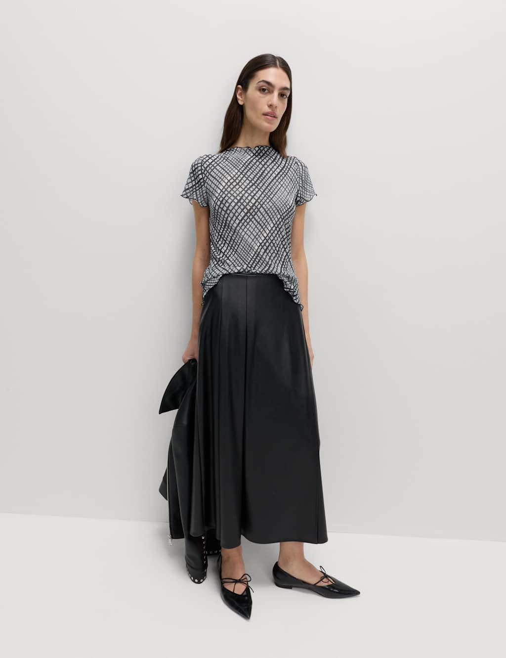 M&S Mesh Printed Short Sleeve T-Shirt Black Mix