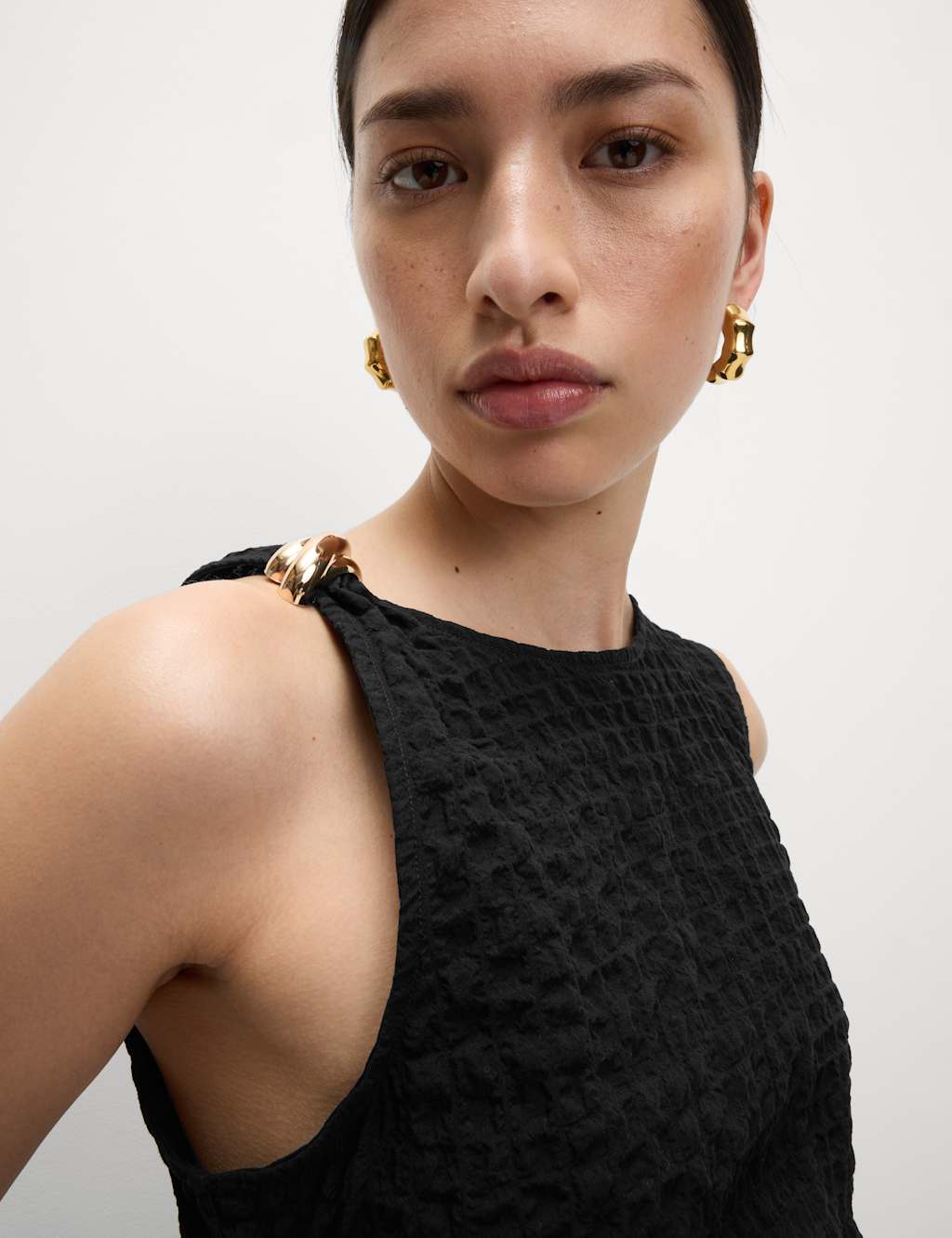 Cotton Rich Textured Hardware Detail Top