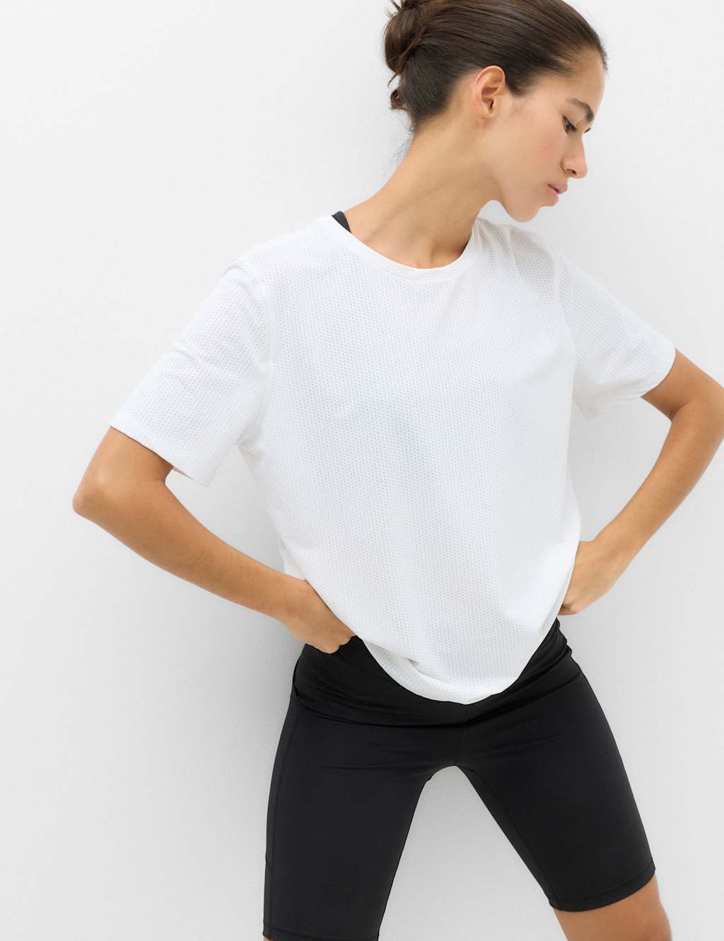 Goodmove Women's Round Neck Mesh Relaxed T-shirt - 12 - White