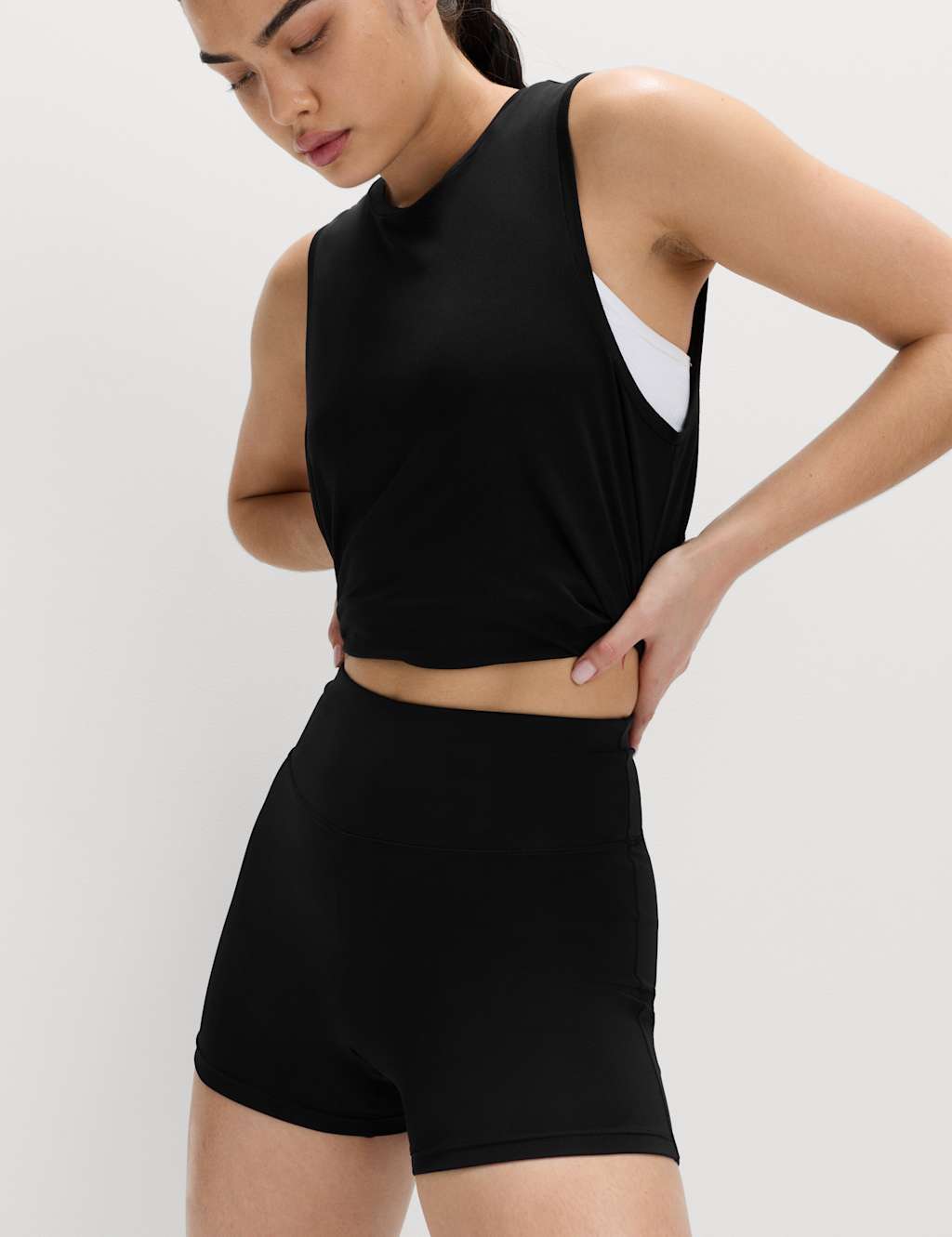 Goodmove Women's Essential High Waisted Fitted Shortie - 20 - Black