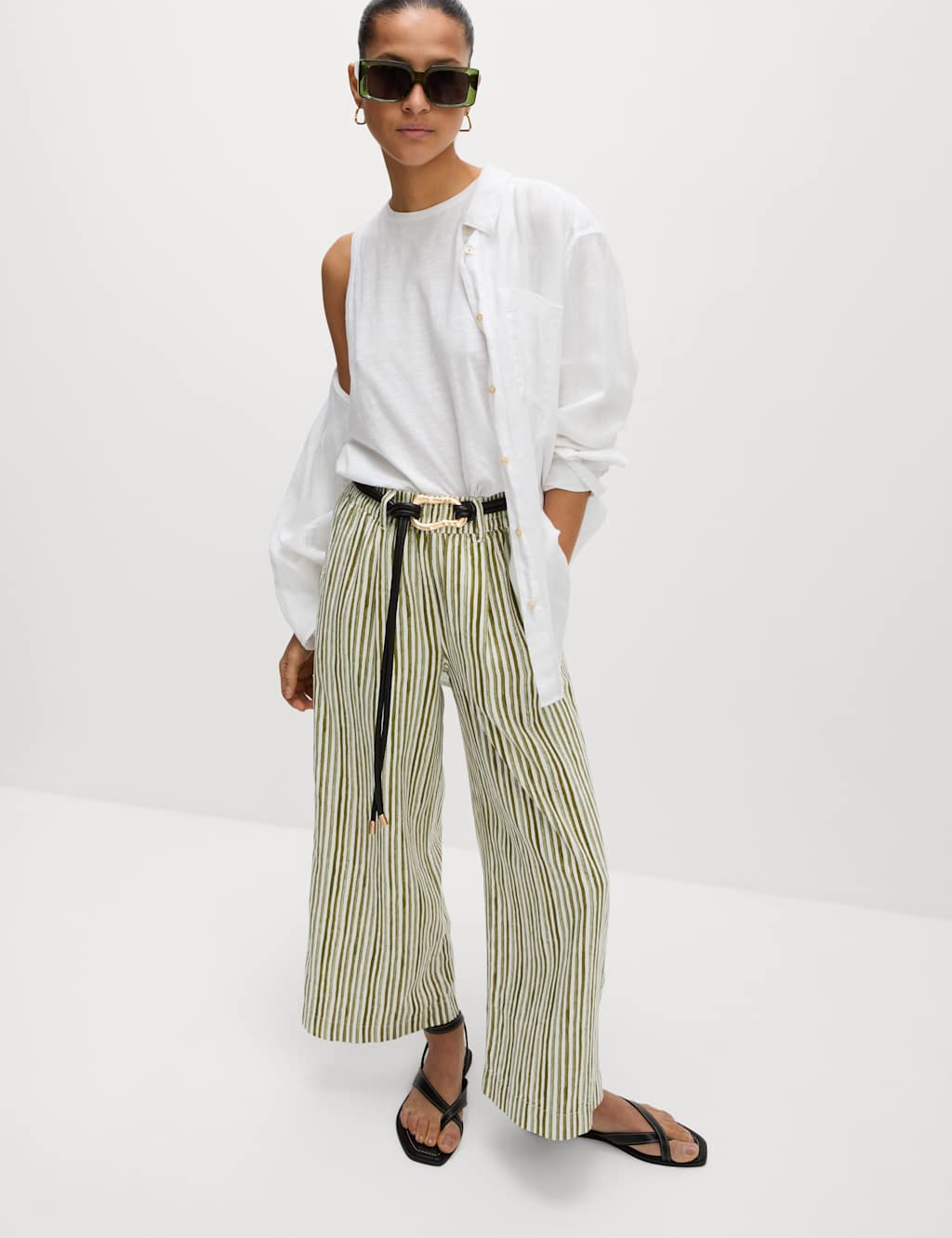 Linen Rich Wide Leg Cropped Trousers