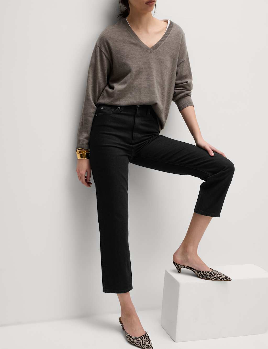 High Waisted Cropped Slim Fit Jeans