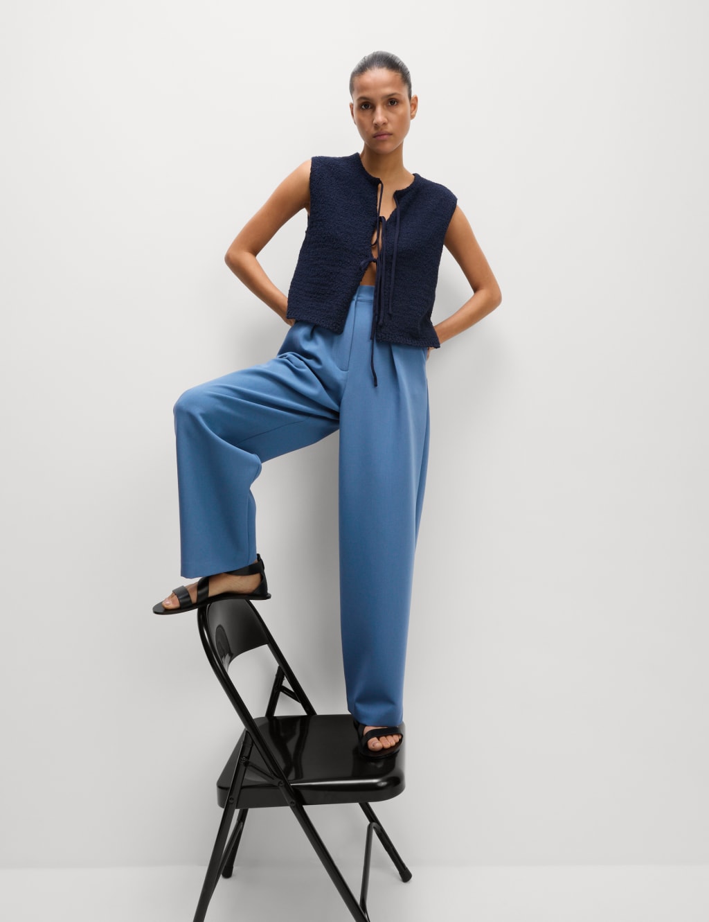 Barrel Leg Trousers