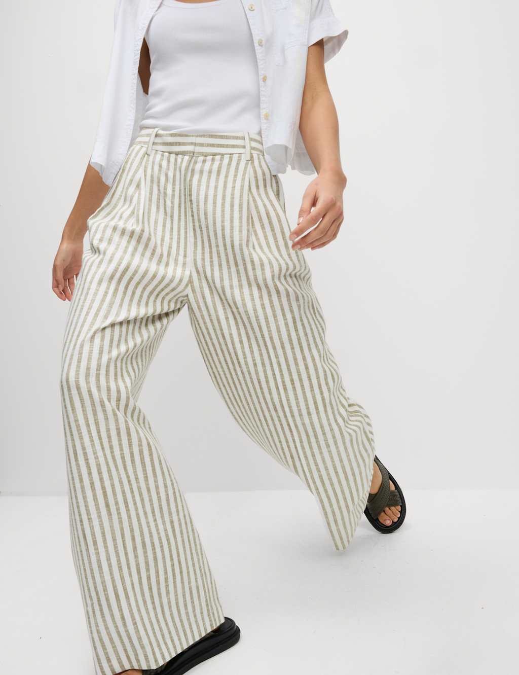 Linen Blend Striped Pleated Wide Leg Trousers