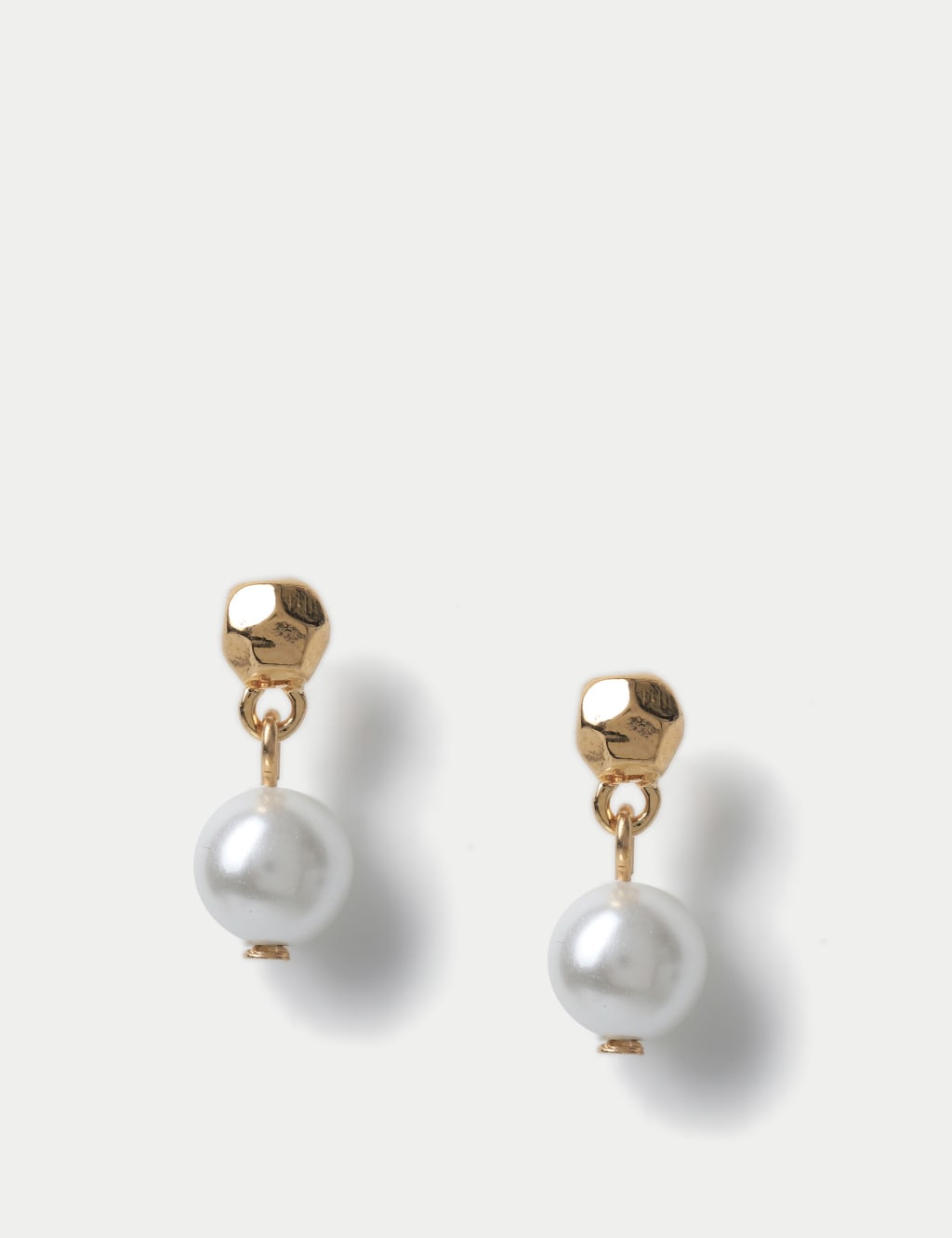 Gifting Pearl Hoop Detail Earrings