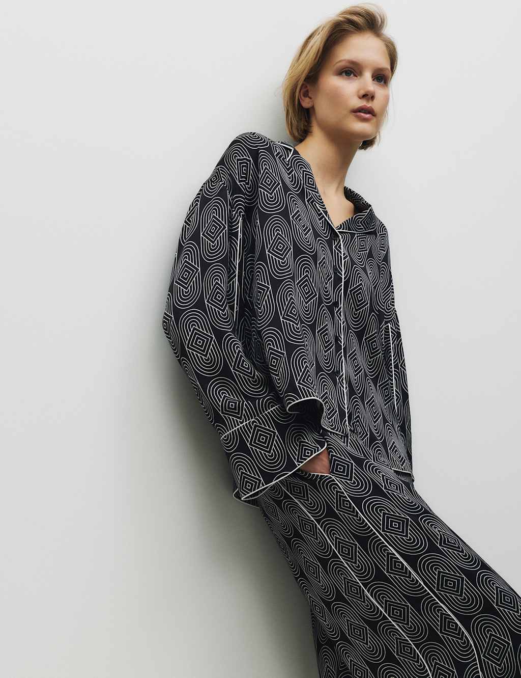 M&S X Kelly Hoppen Women's Premium Satin Geometric Revere Pyjama Set - 22 - Black Mix