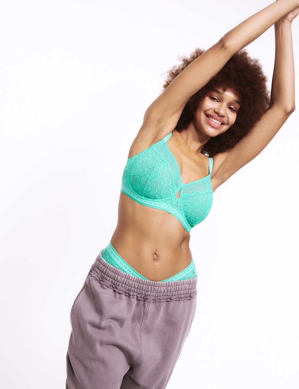 Cleo Lace Wired Minimiser Bra
