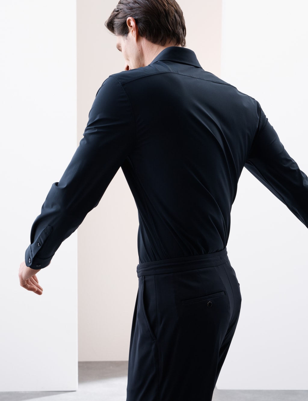 Tailored Fit Stretch Performance Shirt