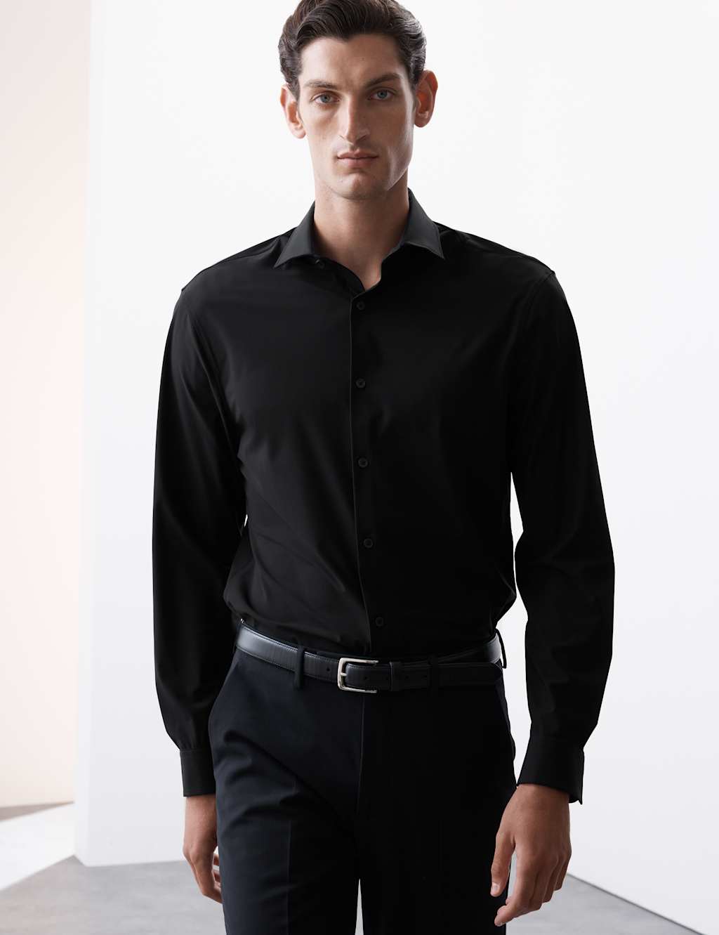Tailored Fit Stretch Performance Shirt