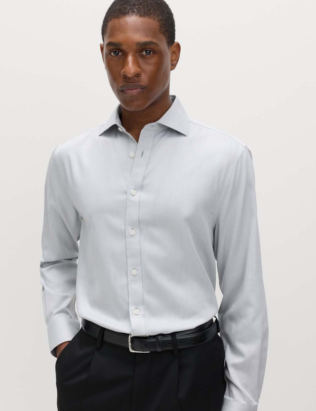 M&S Men's Regular Fit Ultimate Non Iron Cotton Textured Shirt - 18½ - Silver Grey