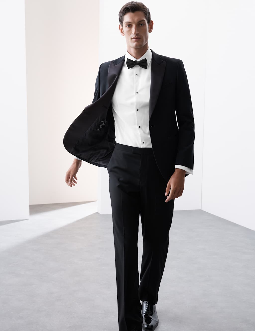 Tailored Fit Performance Pure Cotton Shirt