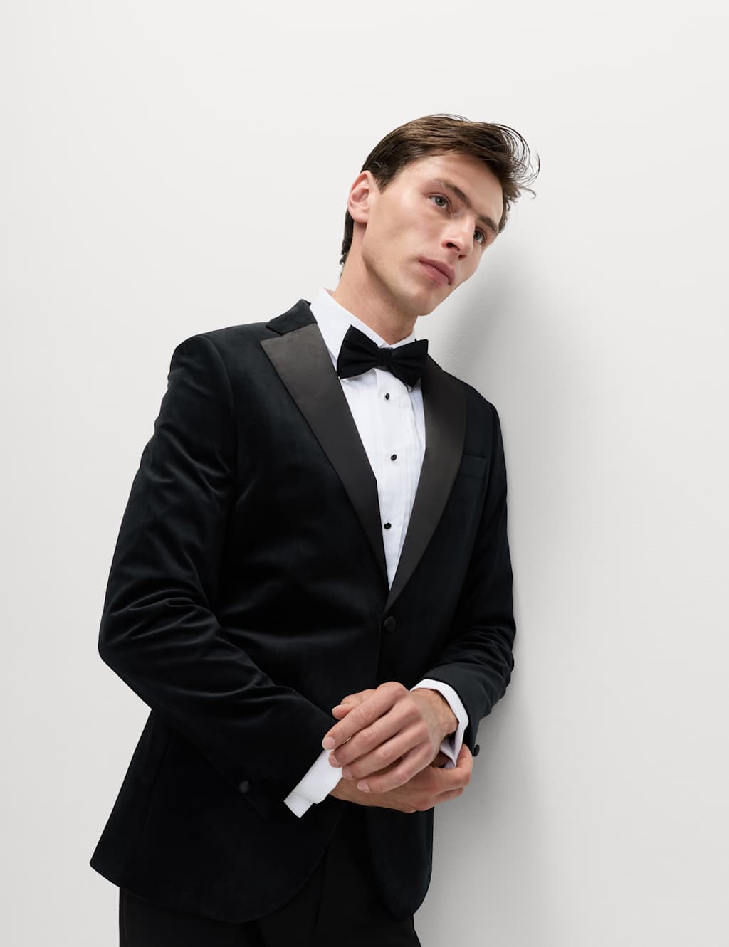 M&S Tailored Fit Velvet Blazer Black