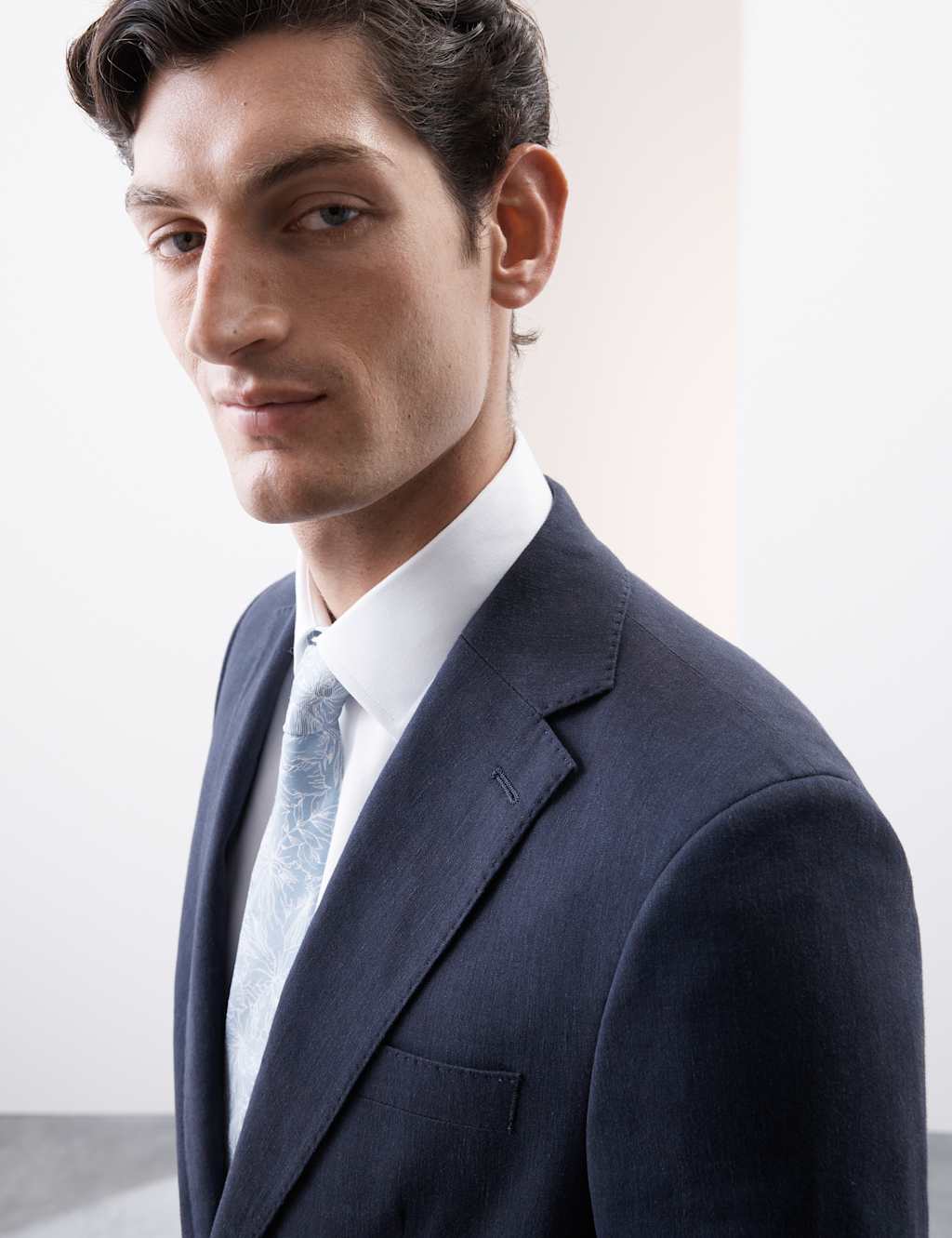 Tailored Fit Italian Performance Linen Blend Suit Jacket