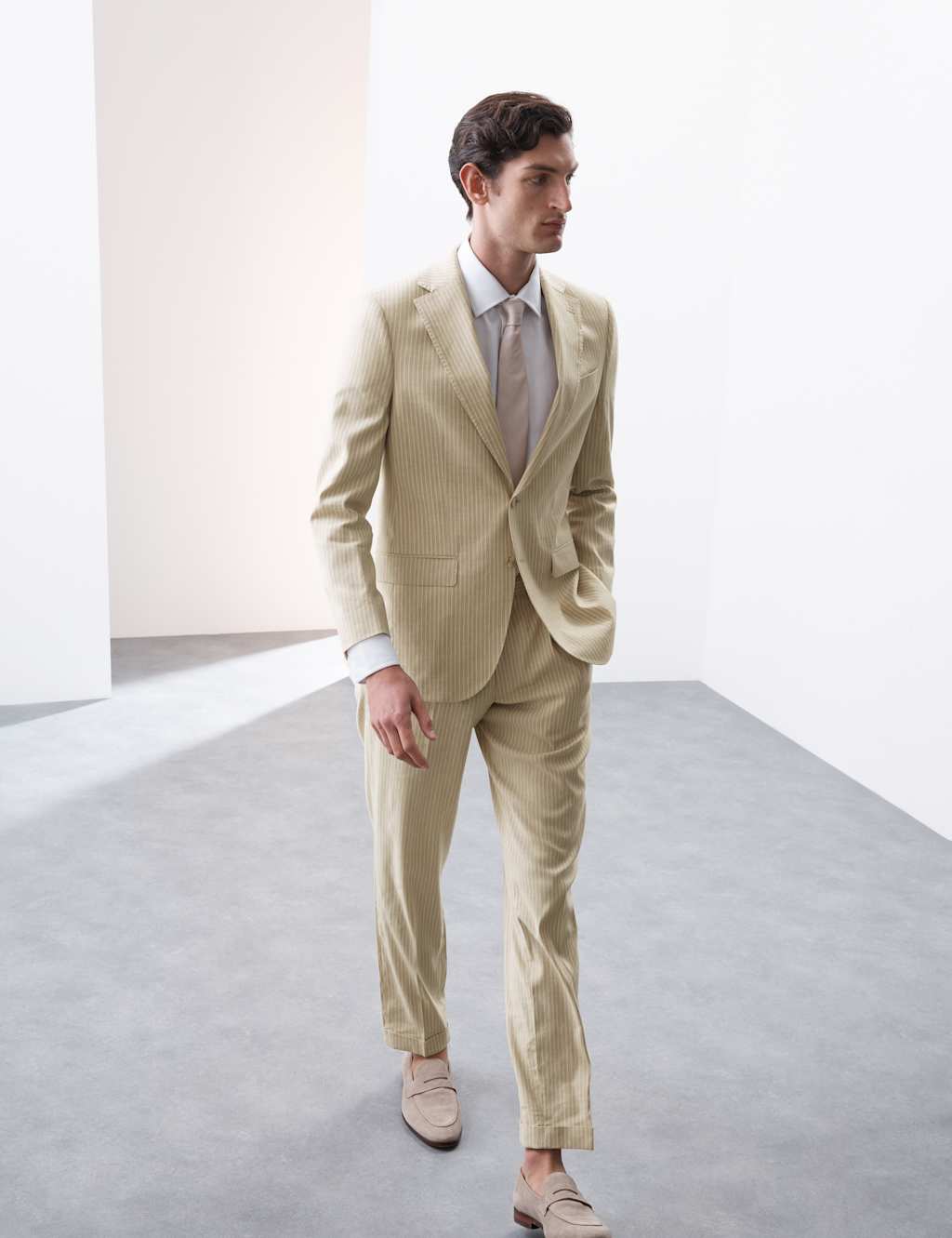 Tailored Fit Linen Rich Jacket