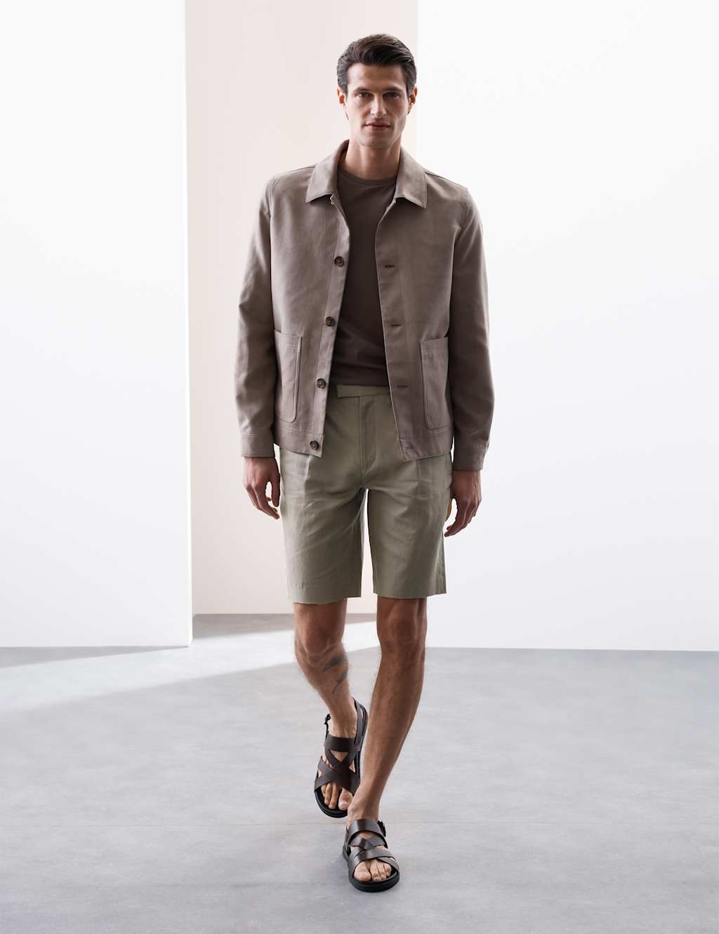 Cotton Linen Blend Single Pleat Shorts