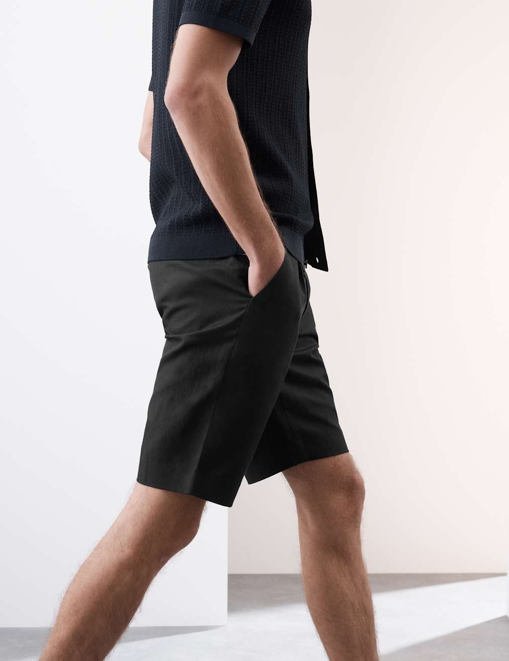 Cotton Linen Blend Single Pleat Shorts