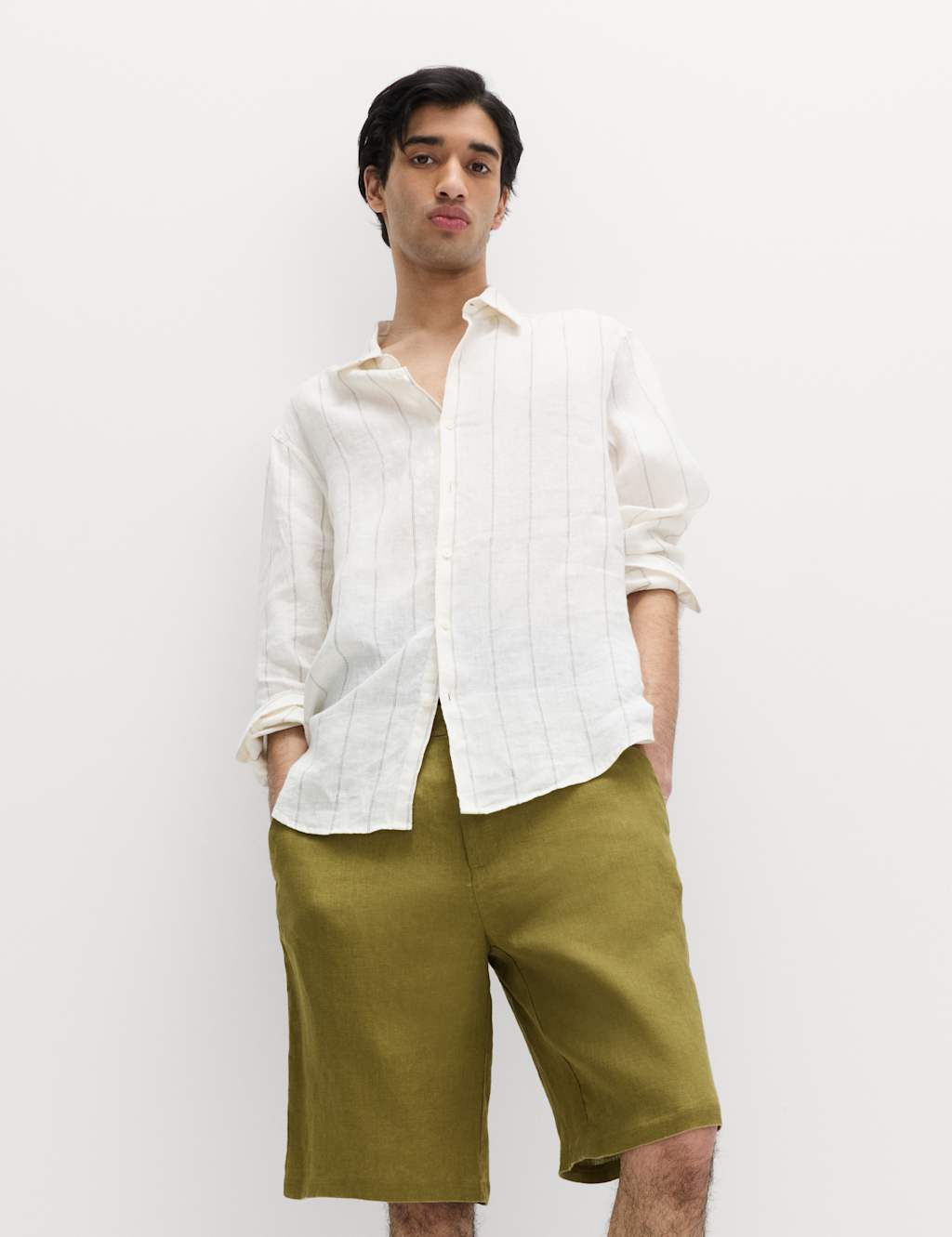 M&S Men's Loose Fit Pure Linen Chino Shorts - 38 - Olive