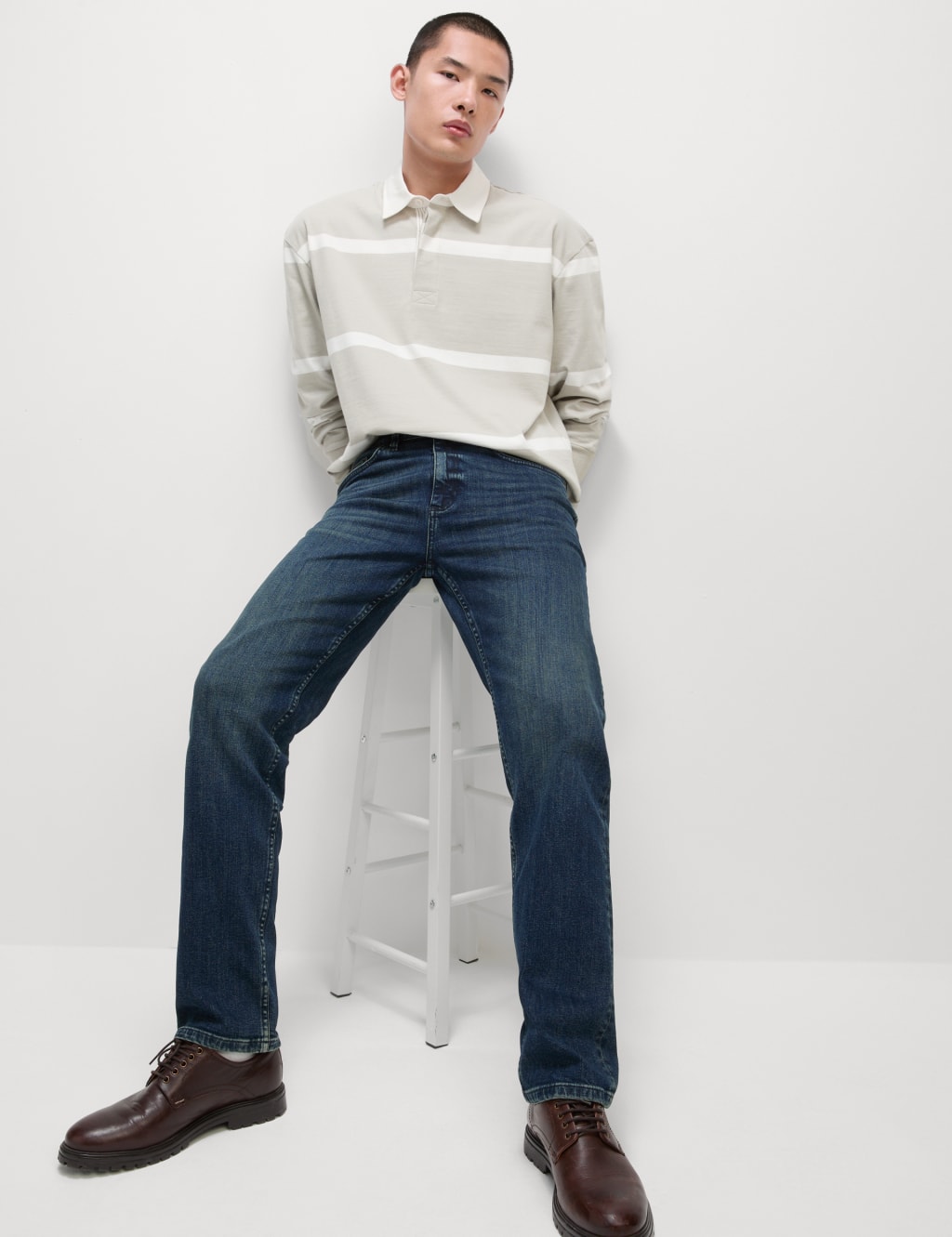 Straight Fit Vintage Wash Stretch Jeans