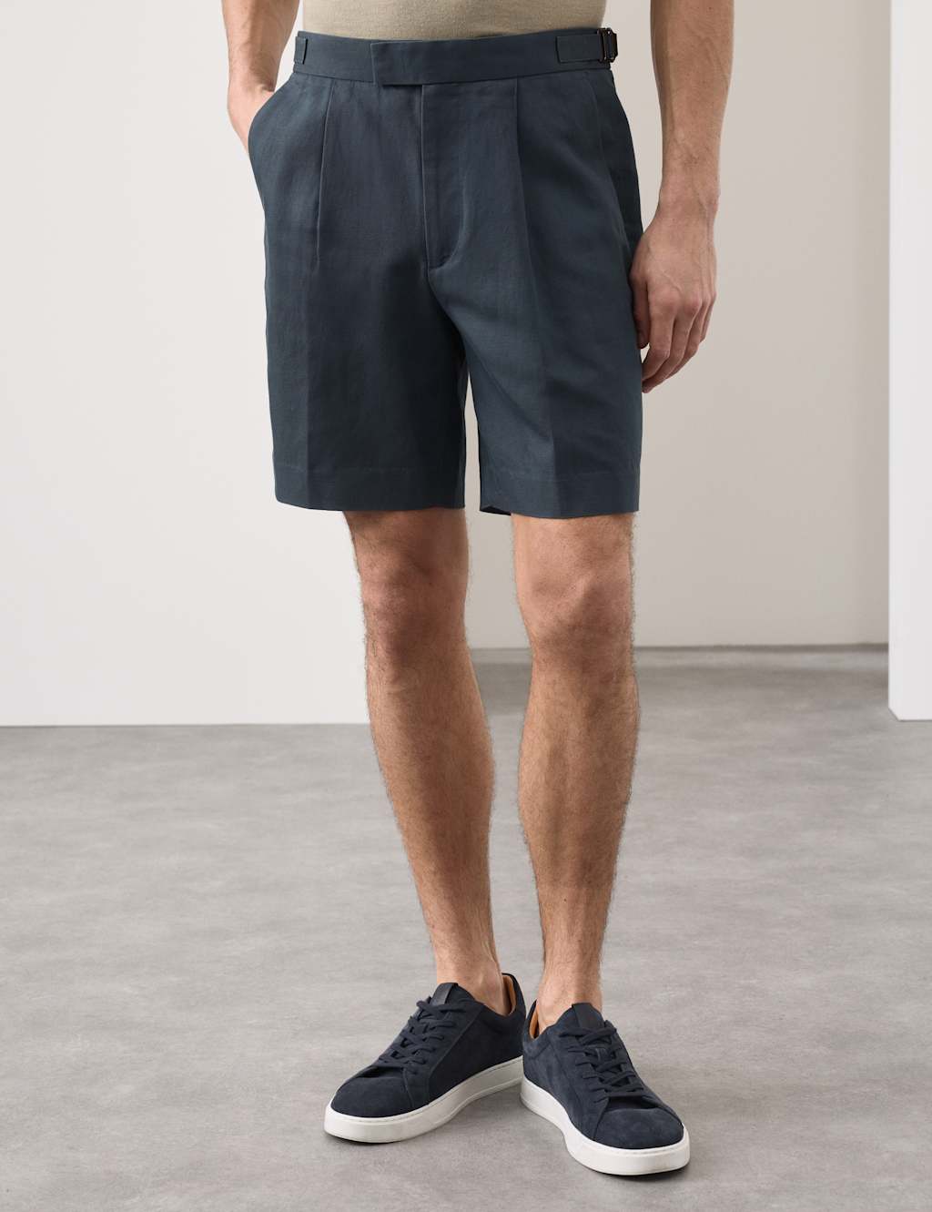 Autograph Men's Cotton Linen Blend Pleat Front Shorts - 40 - Dark Petrol