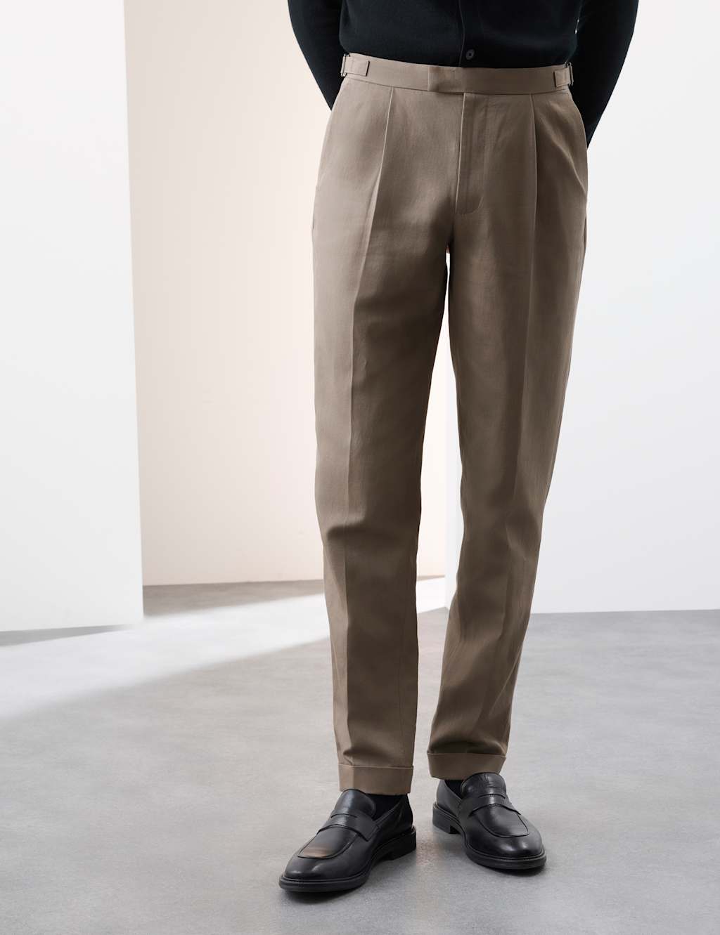 Linen Blend Single Pleat Smart Trousers